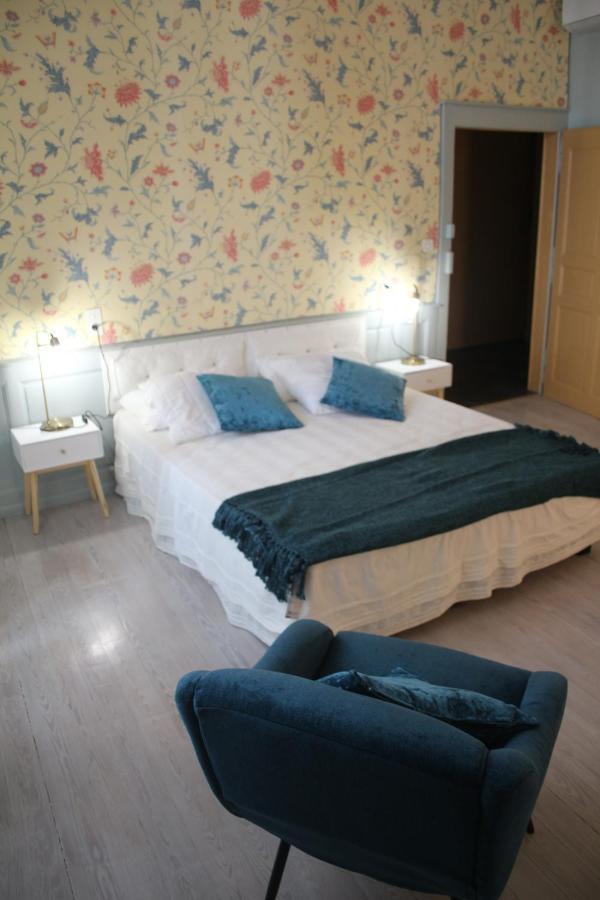 Hotel Le Patio Grignan Habitación foto