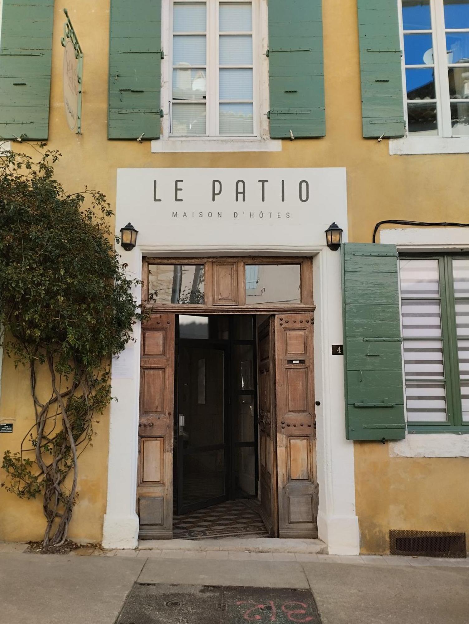 Hotel Le Patio Grignan Exterior foto