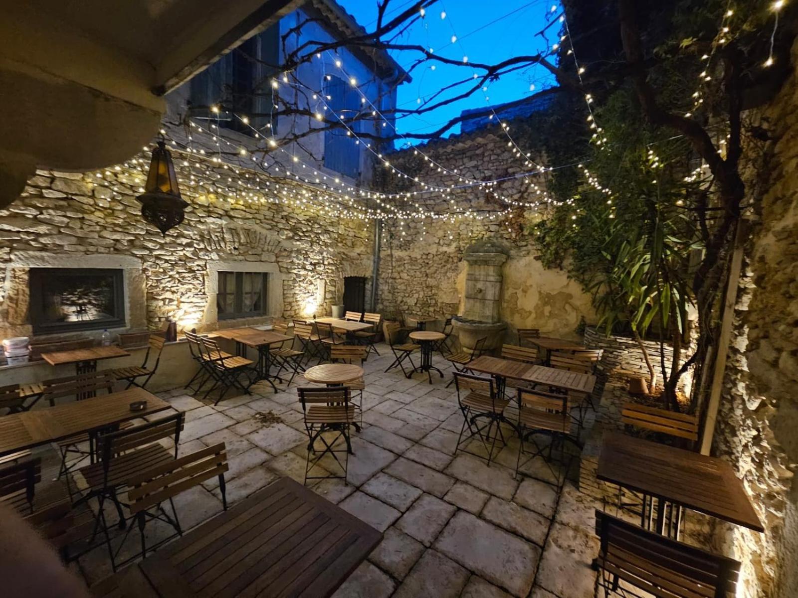 Hotel Le Patio Grignan Exterior foto