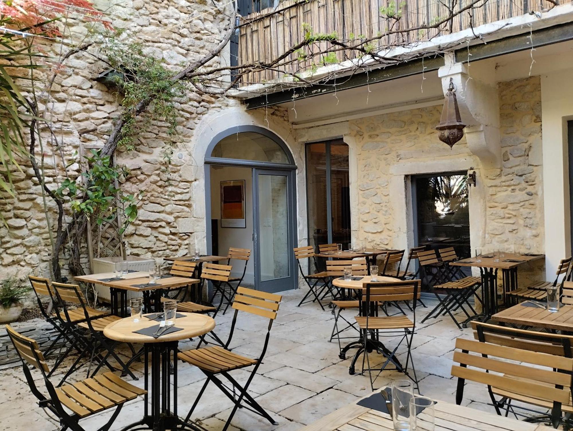Hotel Le Patio Grignan Exterior foto